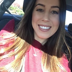 Meet your Posher, Sara